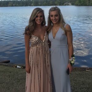 Meet your Posher, Elizabeth